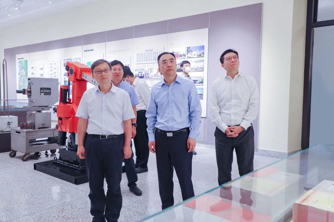 1660526125097024341.jpg 1660526125097024341.jpg