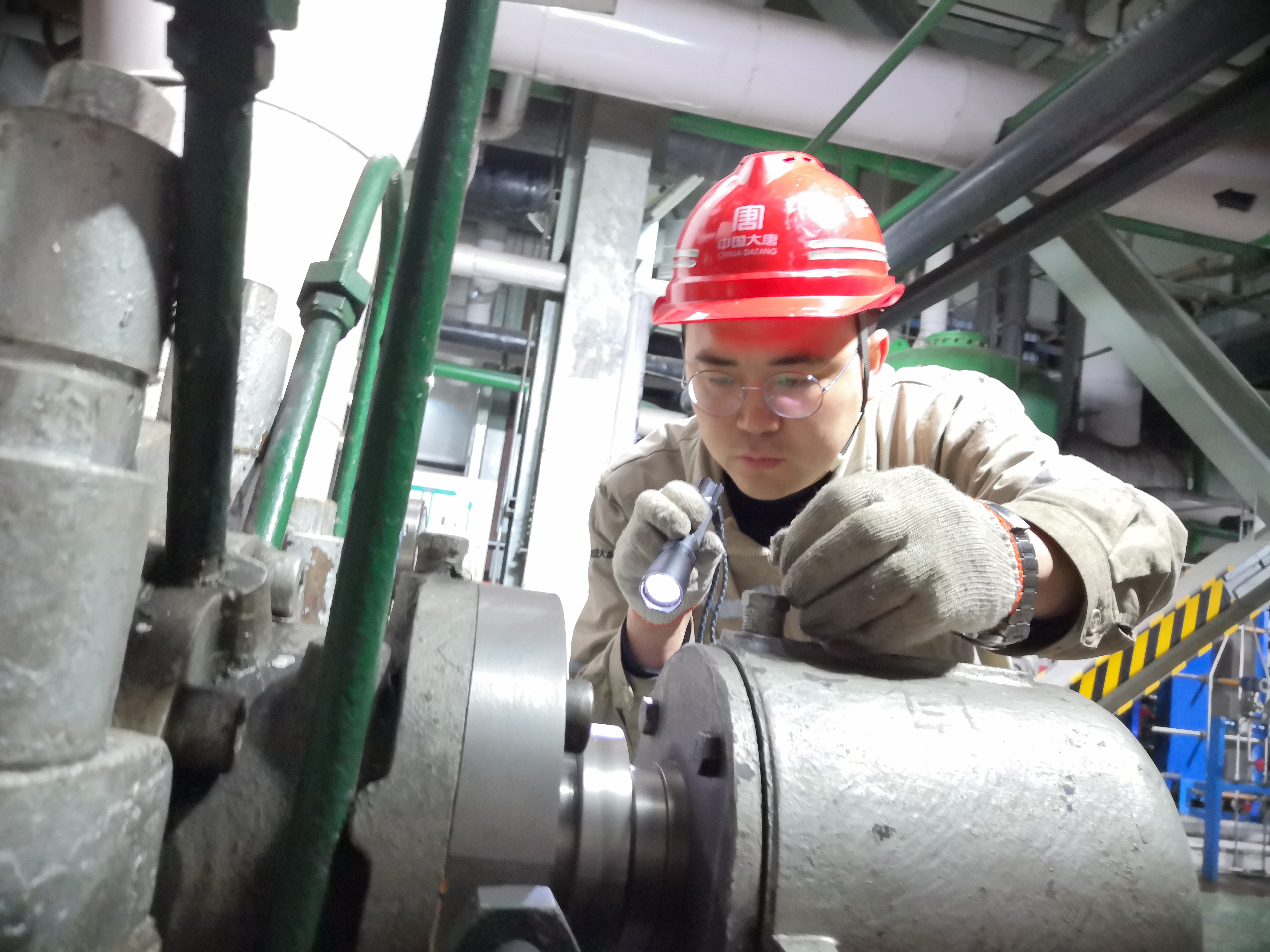 1674109391442027440.jpg 刘洋.jpg