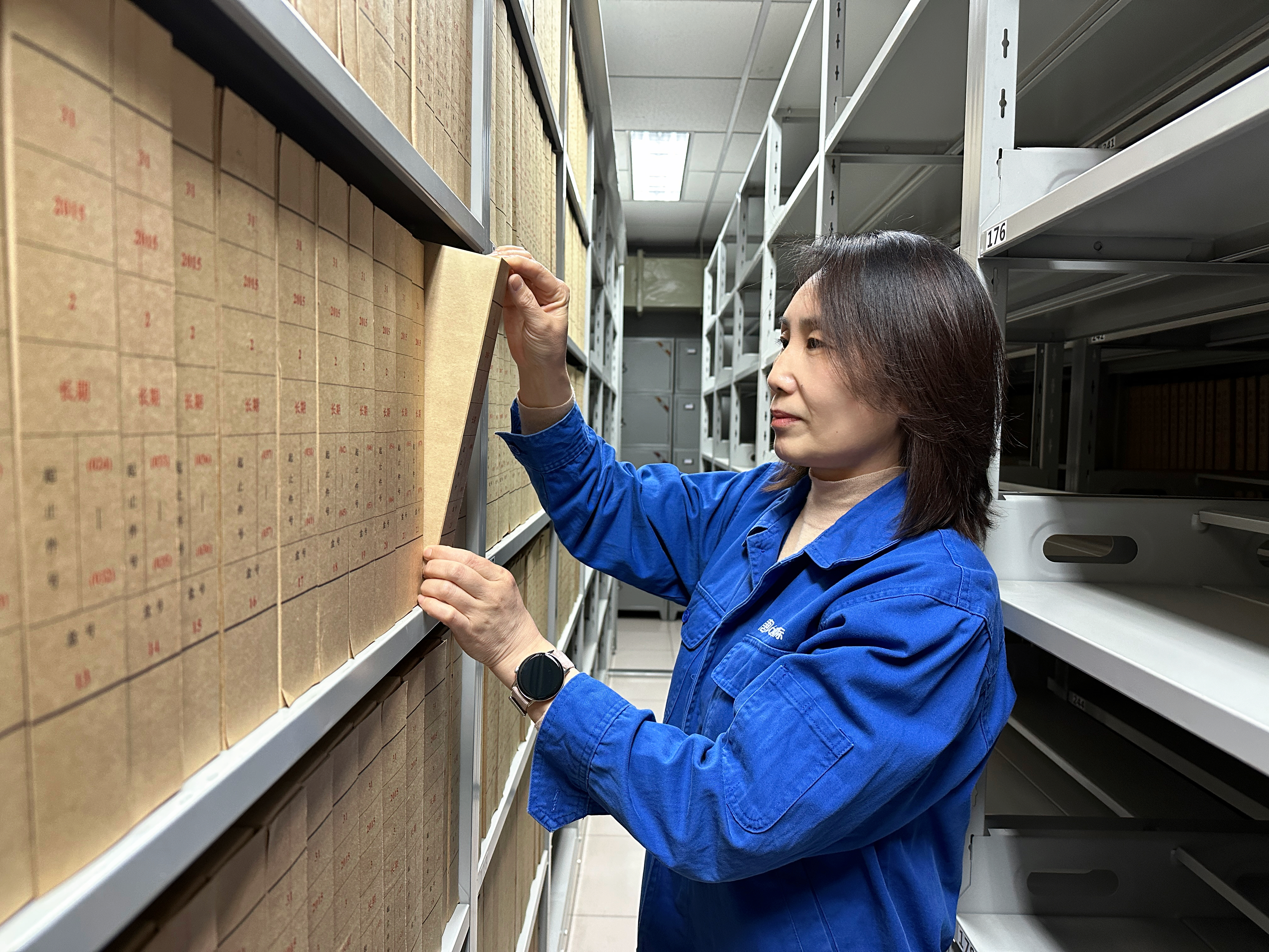 全国档案工匠型人才：王丽莉（陡河热电公司） (4).jpg